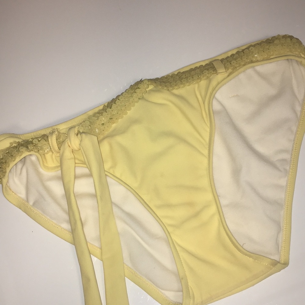 Belted bikini - Picture 6 of 8